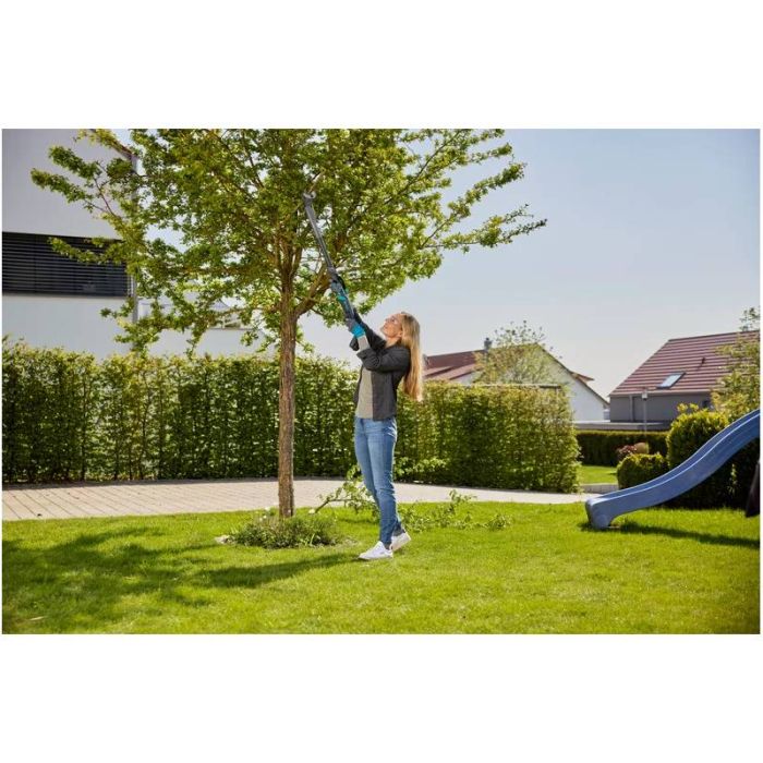 Coupe-branches EasyCut GARDENA 110/18V P4A