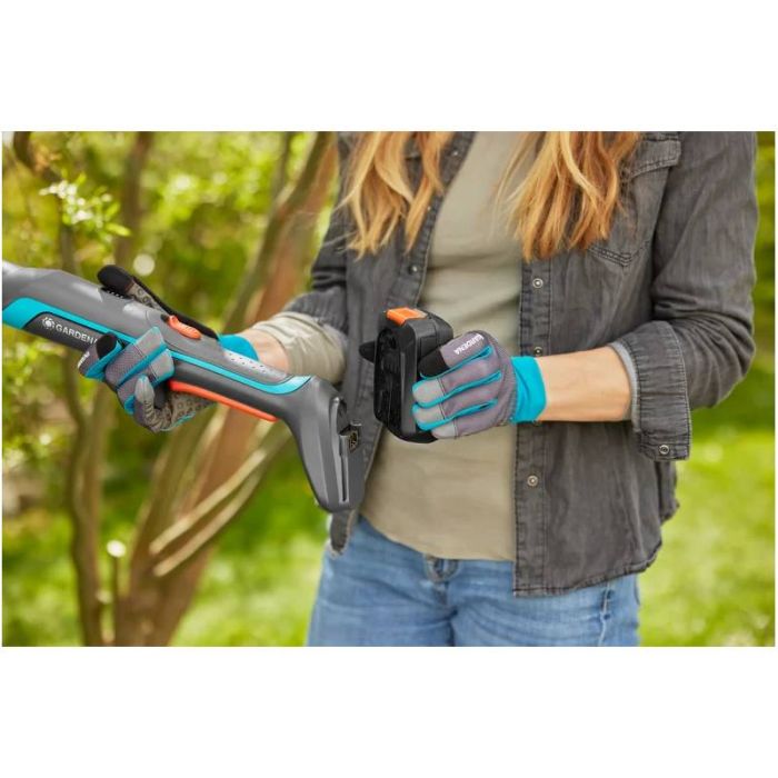 Coupe-branches EasyCut GARDENA 110/18V P4A