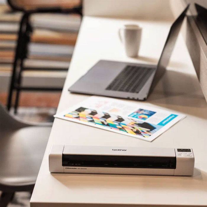 Scanner Mobile à Défilement BROTHER DS-940DW A4 Recto-Verso Wifi