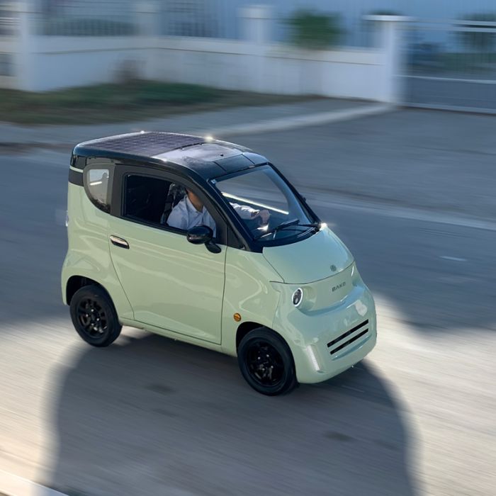 Voiture Électrique et Solaire BAKO BEE WAVE - Vert pistache