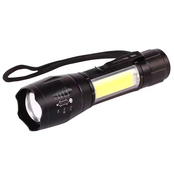 TORCHE LED RECHARGEABLE AVEC ZOOM STYLE MILITAIRE